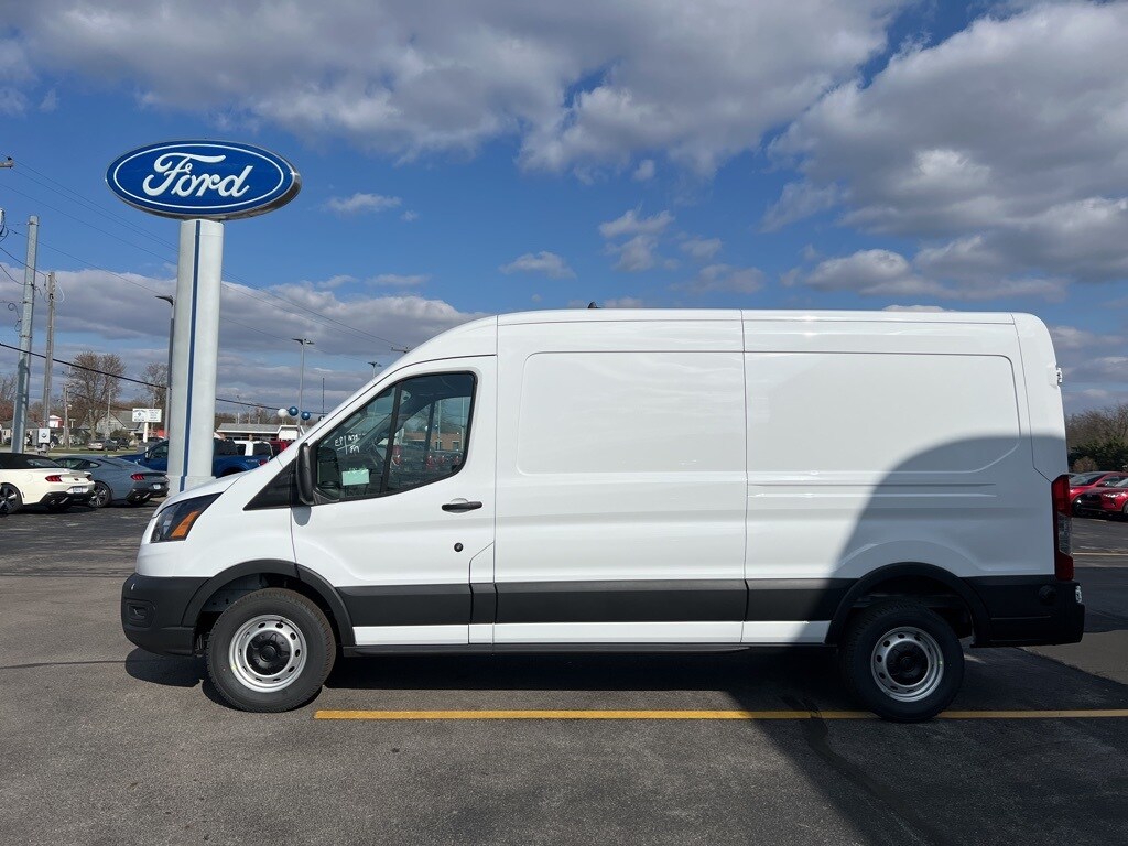 2025 Ford Transit photo 3