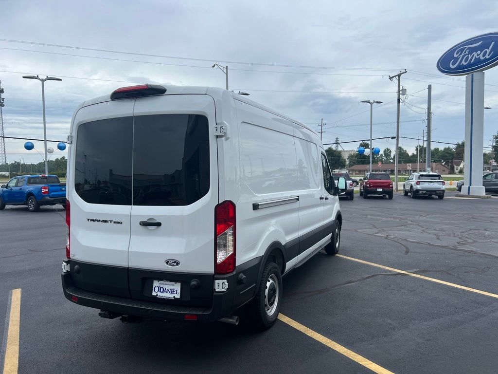 2026 Ford Transit Van Base - Photo 7