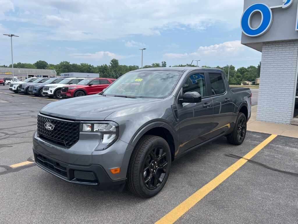 2025 Ford Maverick XLT photo 2