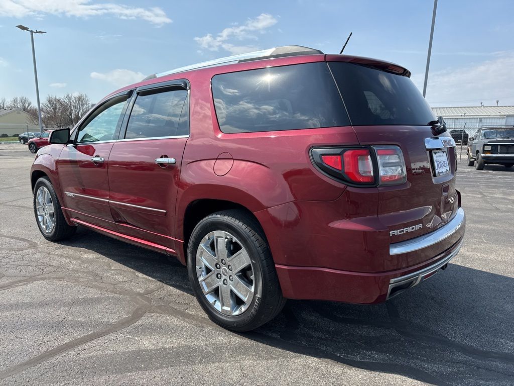 Used 2015 GMC Acadia Denali with VIN 1GKKRTKD2FJ372608 for sale in New Haven, IN