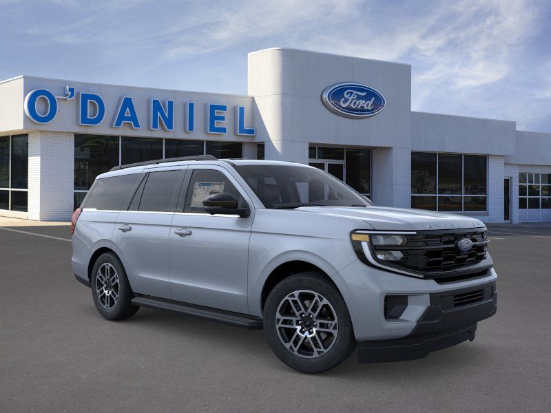 2026 Ford Expedition Active 4x4's photo