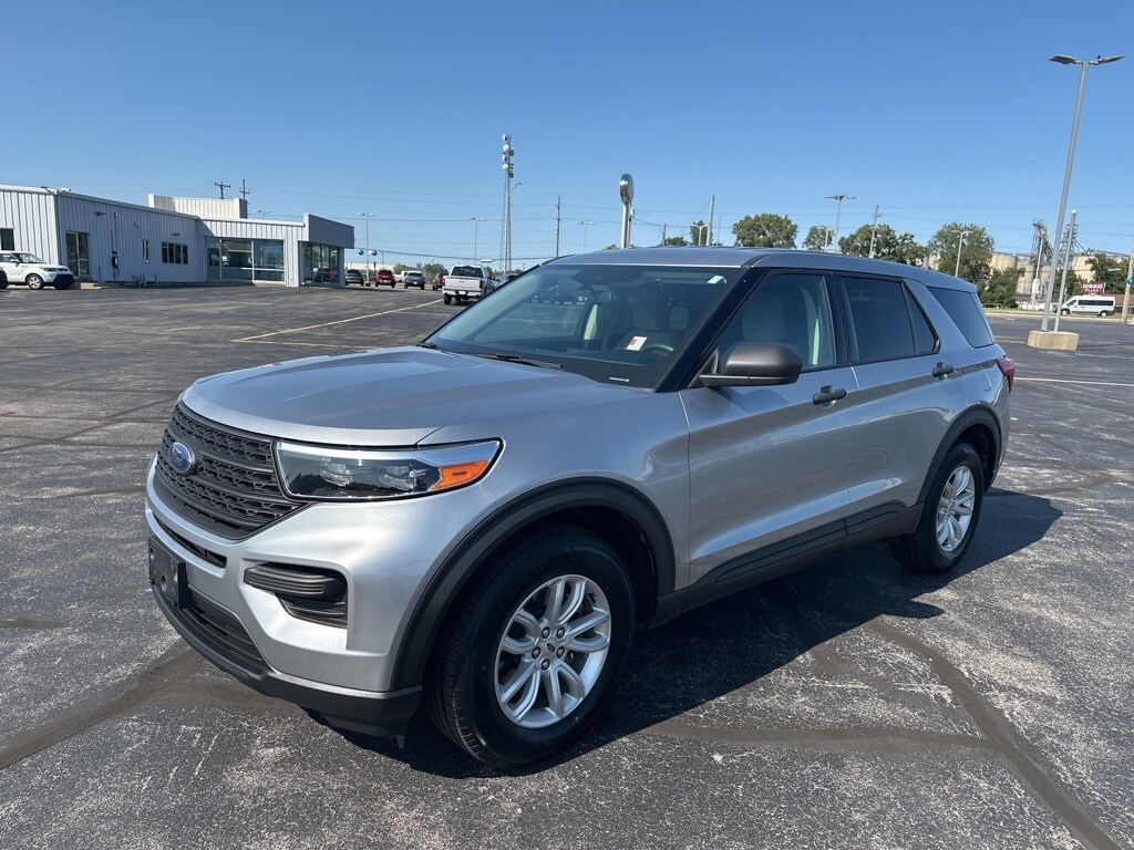 2021 Ford Explorer Base photo 3