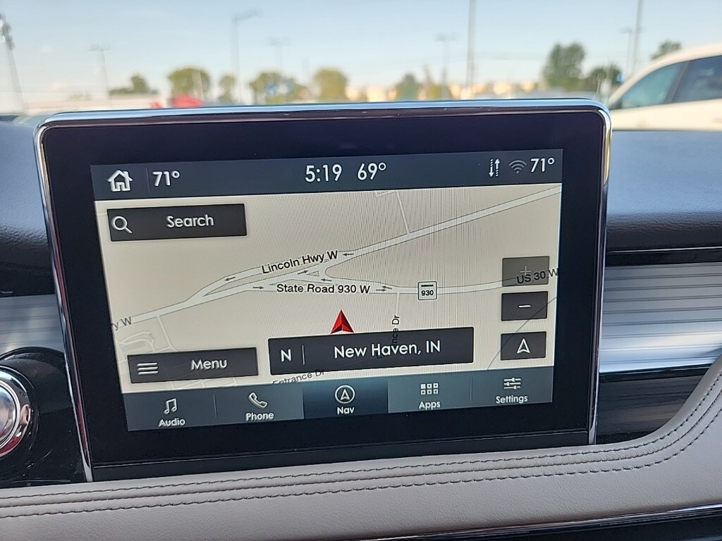 2022 Lincoln Corsair Standard photo 3