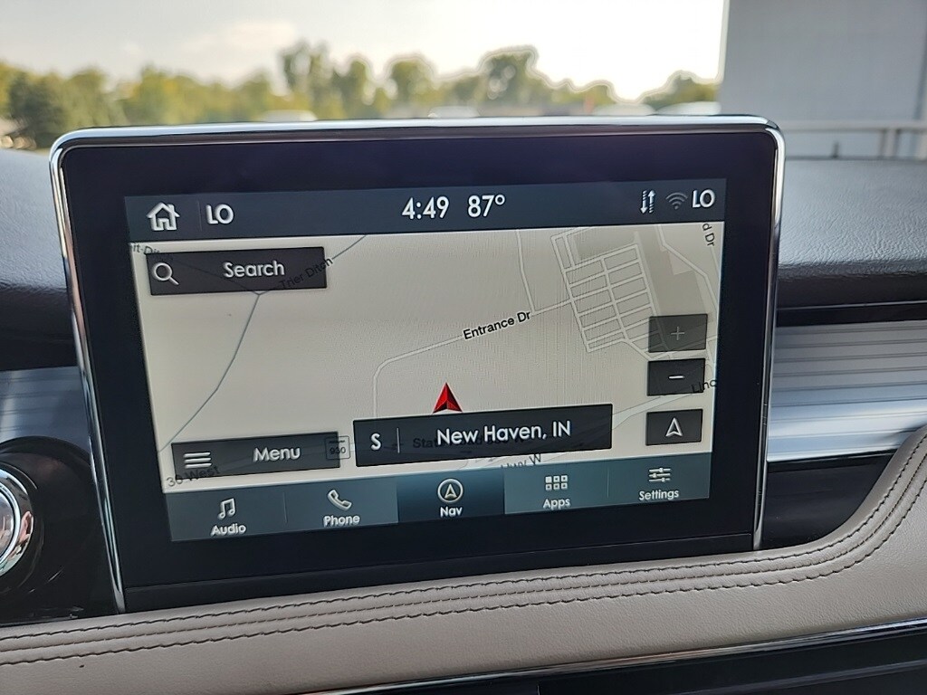 2022 Lincoln Corsair Standard photo 2