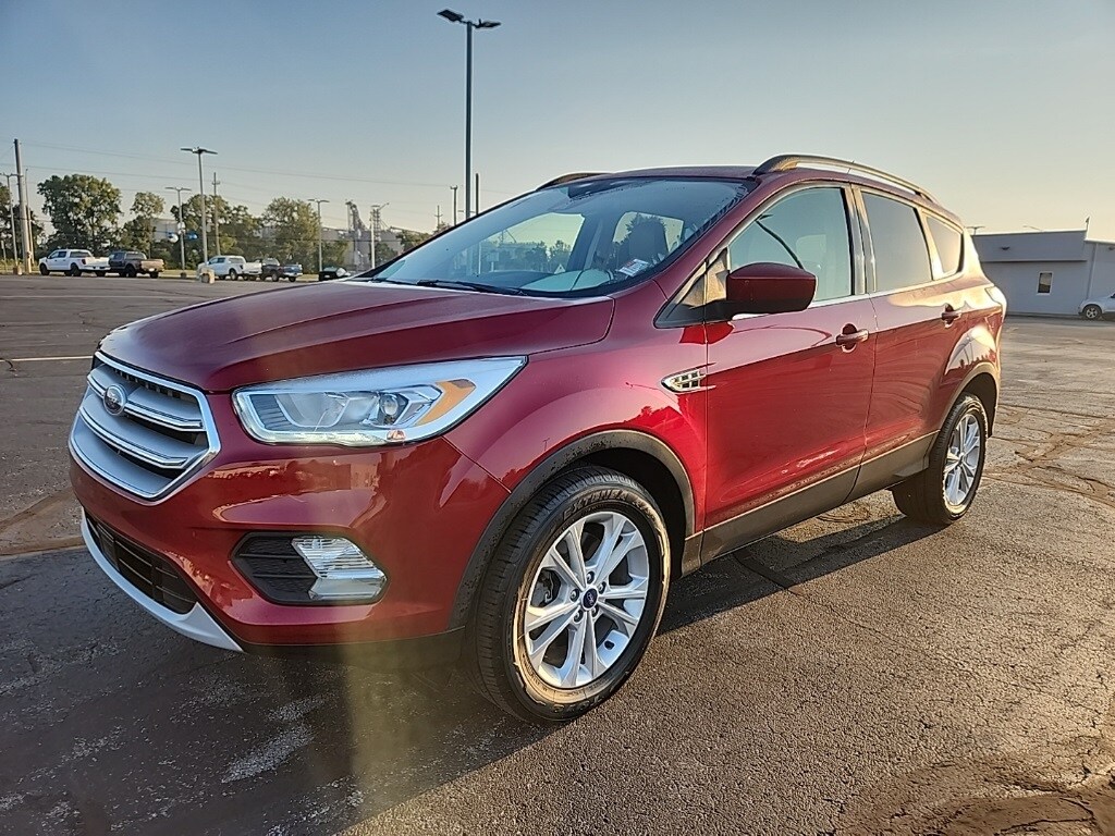2018 Ford Escape SEL photo 4