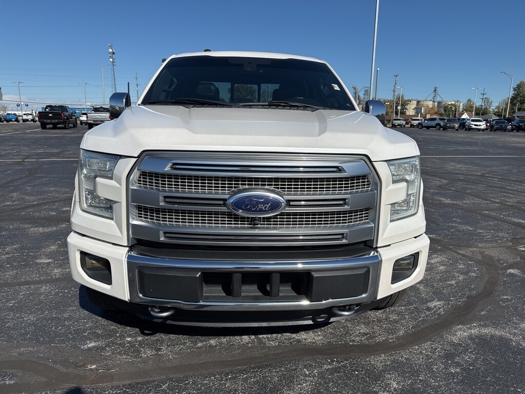 2016 Ford F-150 Platinum photo 3