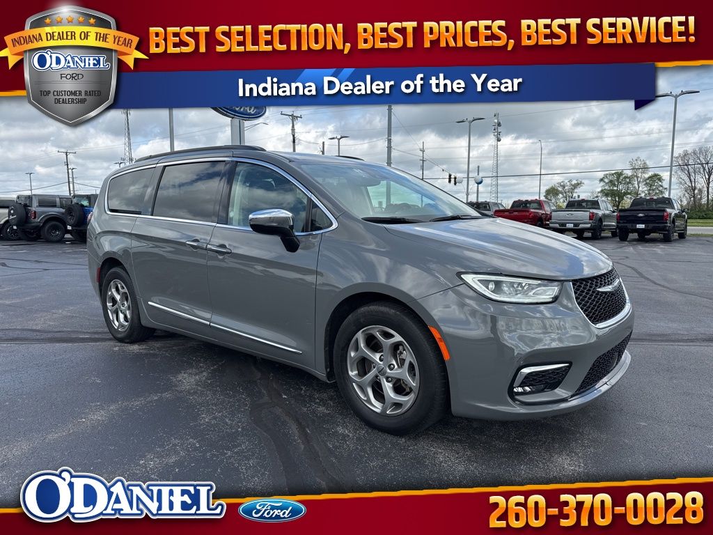 2023 Chrysler Pacifica Van Passenger Van 