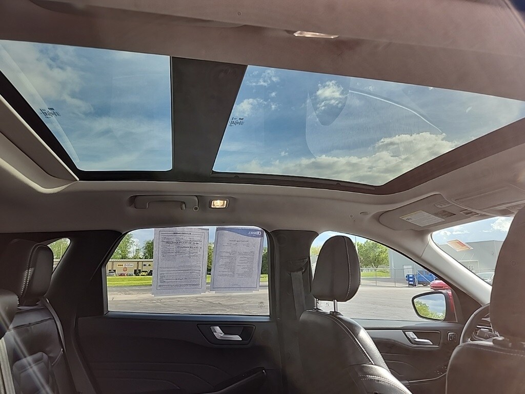 2024 Ford Escape Platinum photo 3