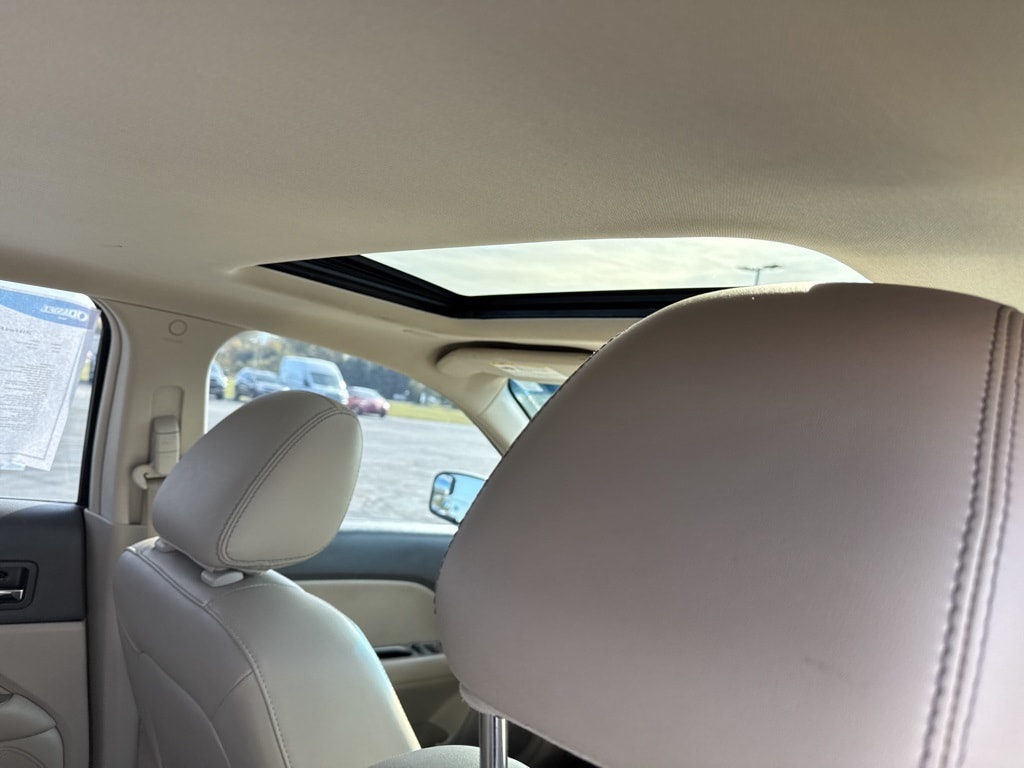 Used 2010 Ford Fusion SEL Sedan