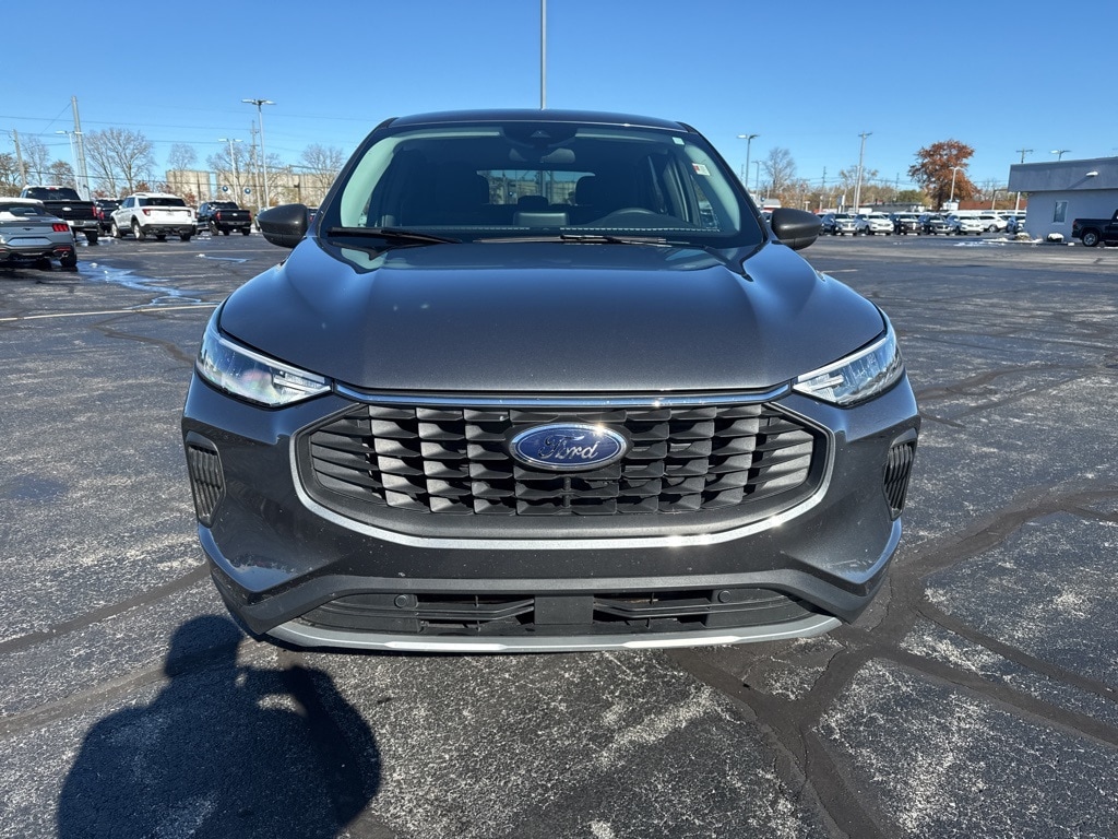 2025 Ford Escape Active photo 2