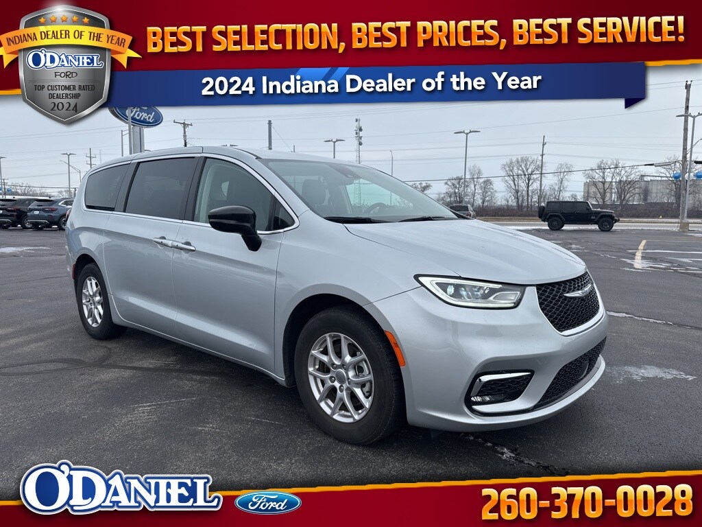 Used 2024 Chrysler Pacifica Touring L Van Passenger Van