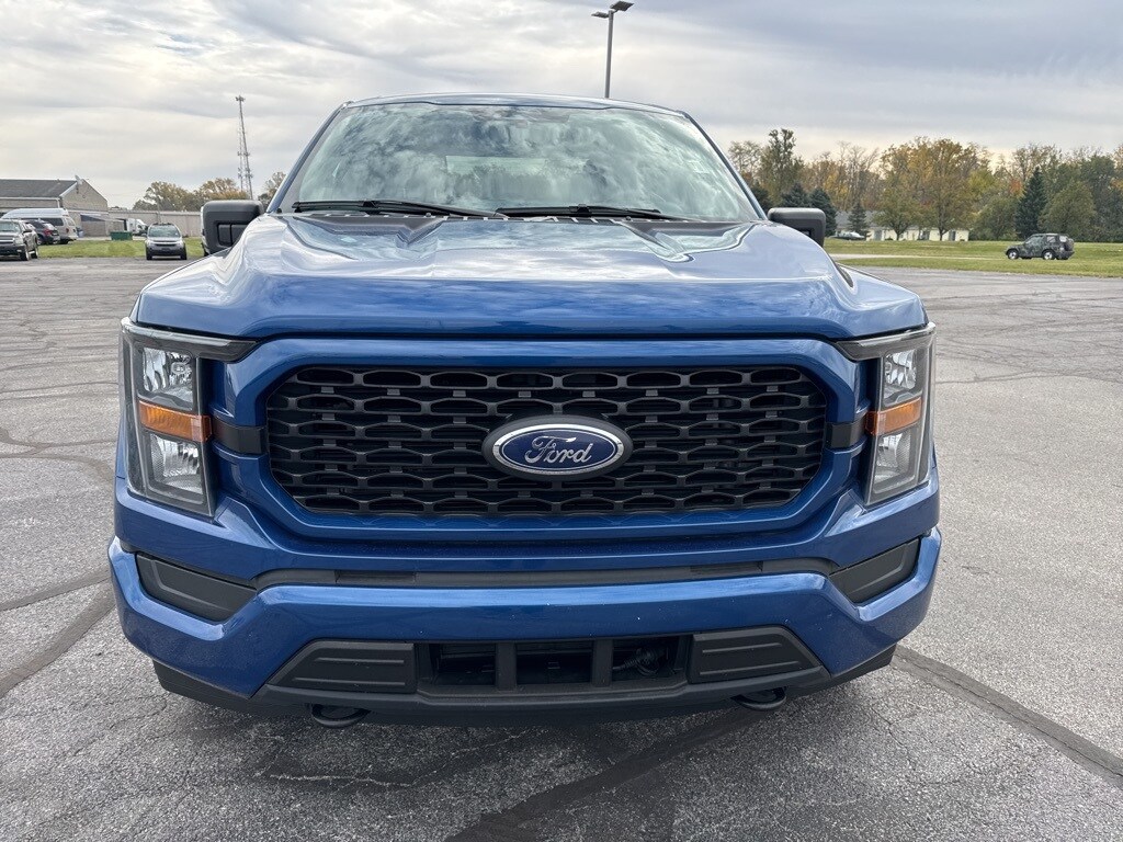 2023 Ford F-150 XL photo 2