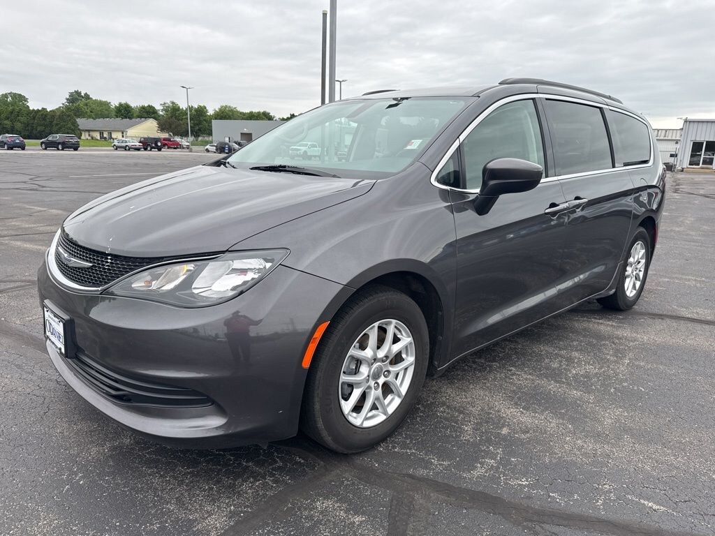 Used 2020 Chrysler Voyager LXI Van Passenger Van