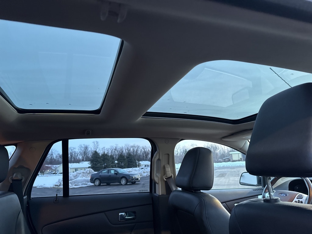 Used 2011 Ford Edge Limited SUV