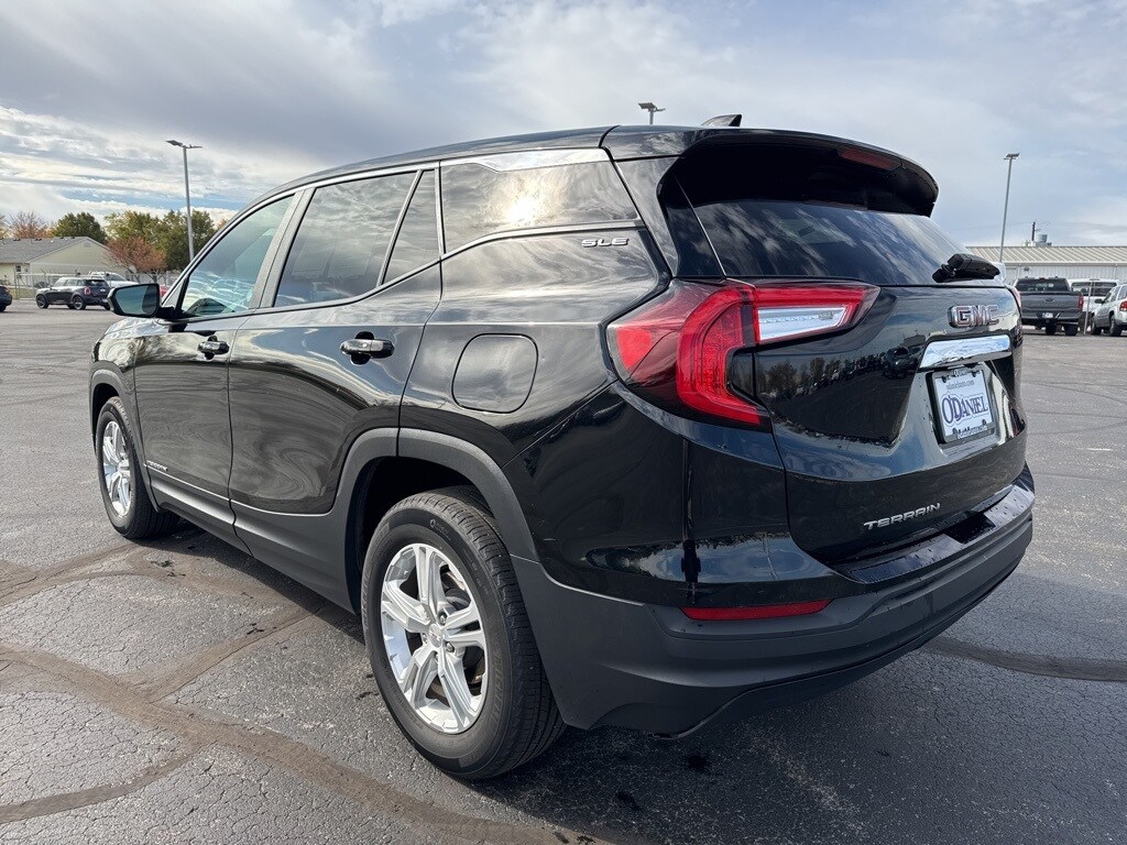 2024 Gmc Terrain SLE photo 2