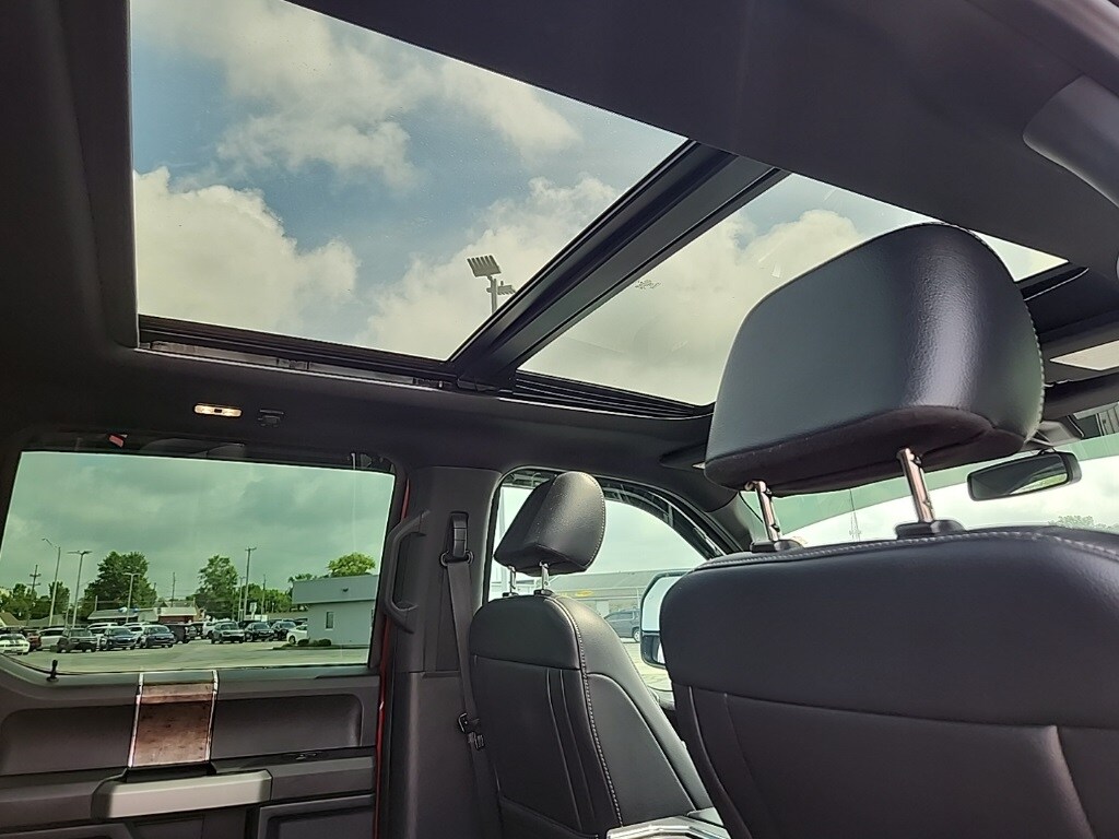 2022 Ford F-450 Lariat photo 3