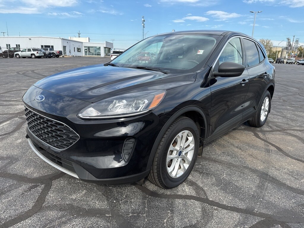 2022 Ford Escape Hybrid SE photo 3