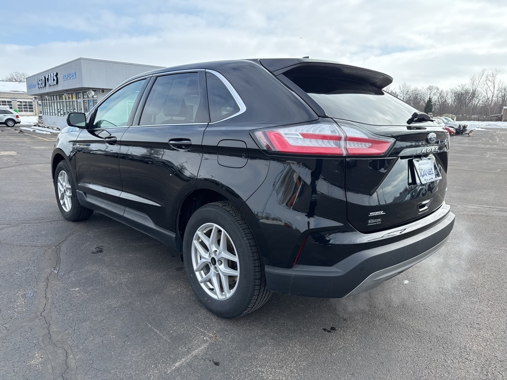 Used 2024 Ford Edge SEL SUV