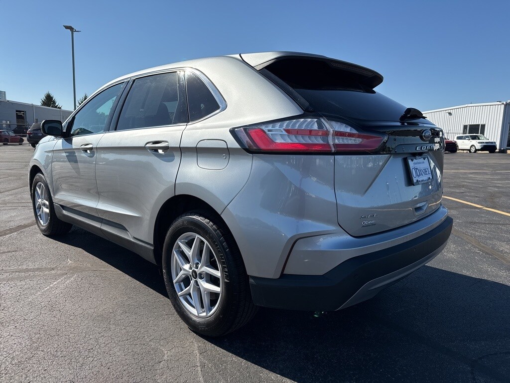 2024 Ford Edge SEL photo 4