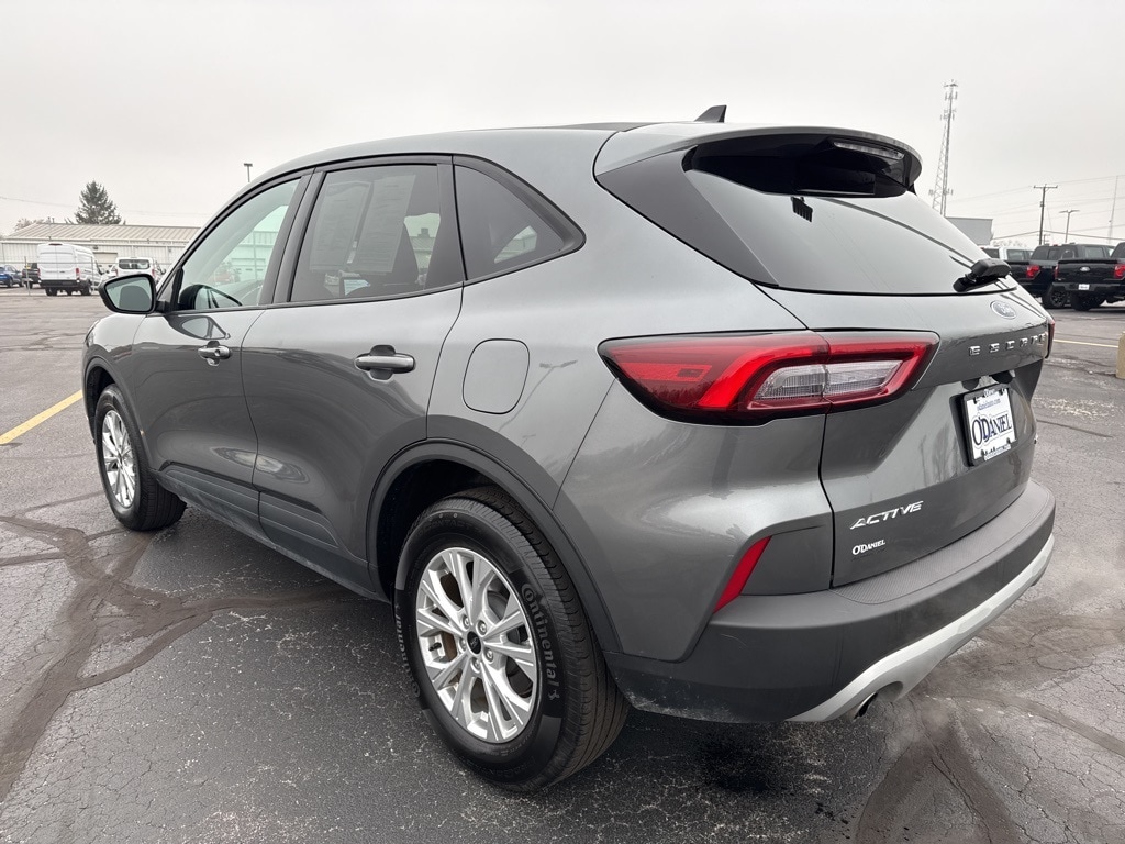 2025 Ford Escape Active photo 2