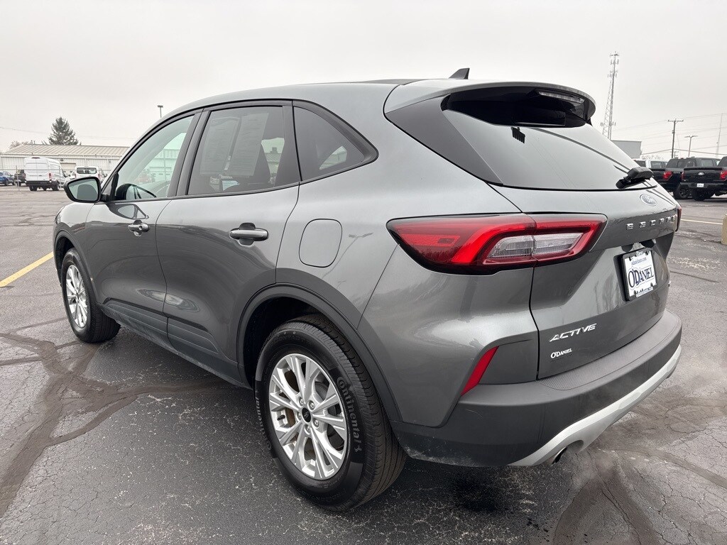 2025 Ford Escape Active photo 2