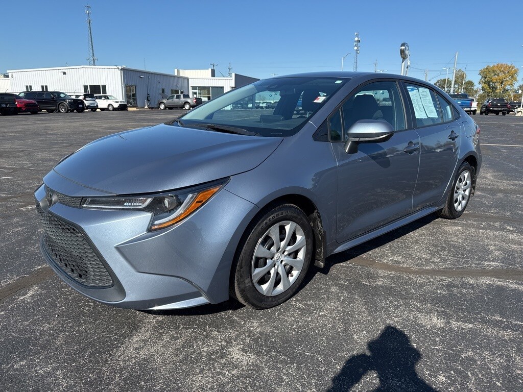 Used 2022 Toyota Corolla LE Sedan