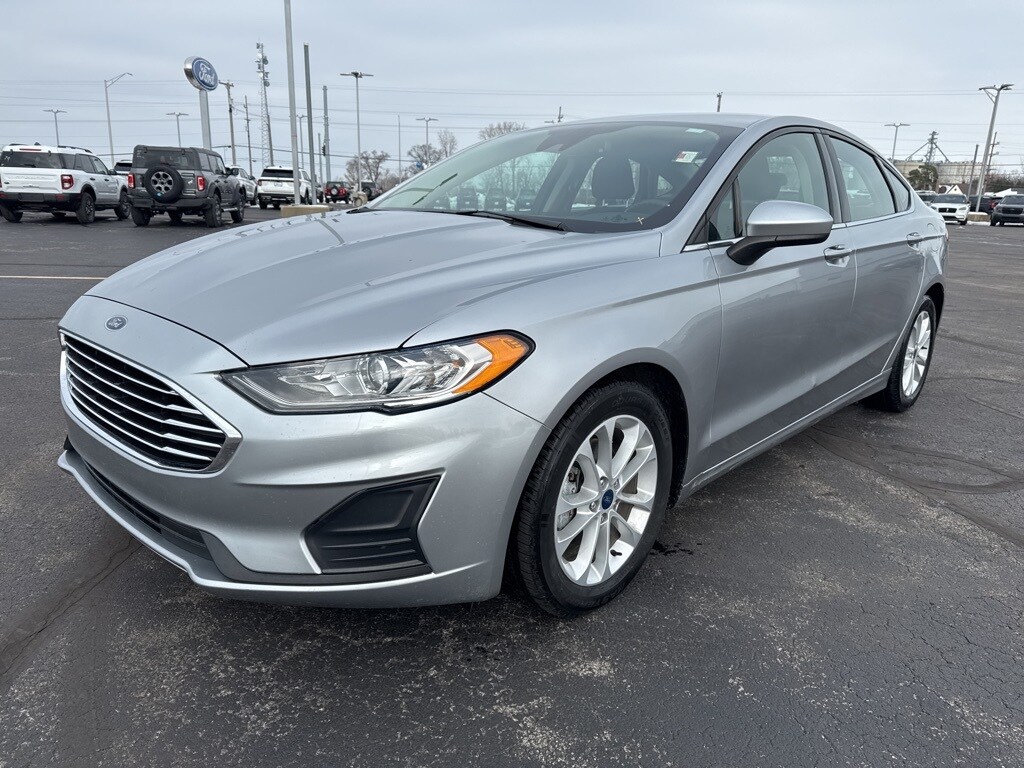Used 2020 Ford Fusion SE Sedan