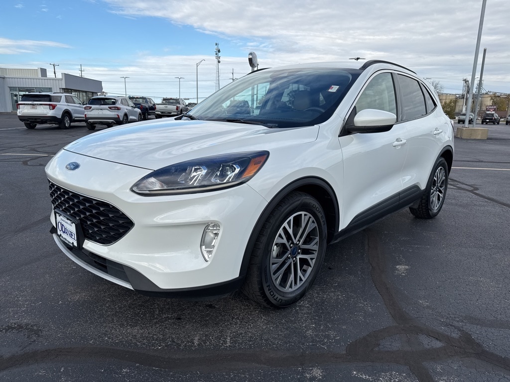 2020 Ford Escape SEL photo 4
