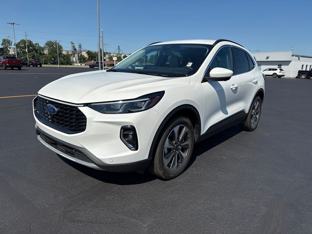 Used 2023 Ford Escape Platinum SUV