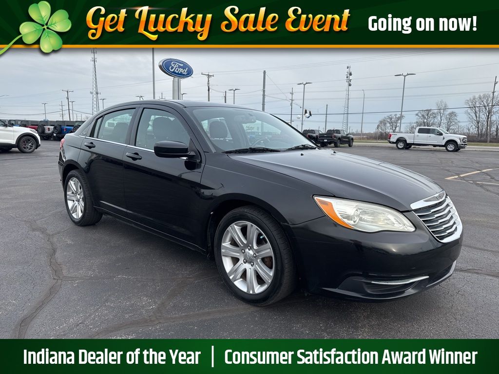 2013 Chrysler 200 Sedan 