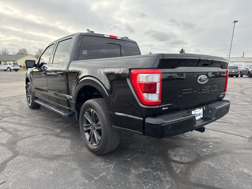 2023 Ford F-150 Lariat photo 2