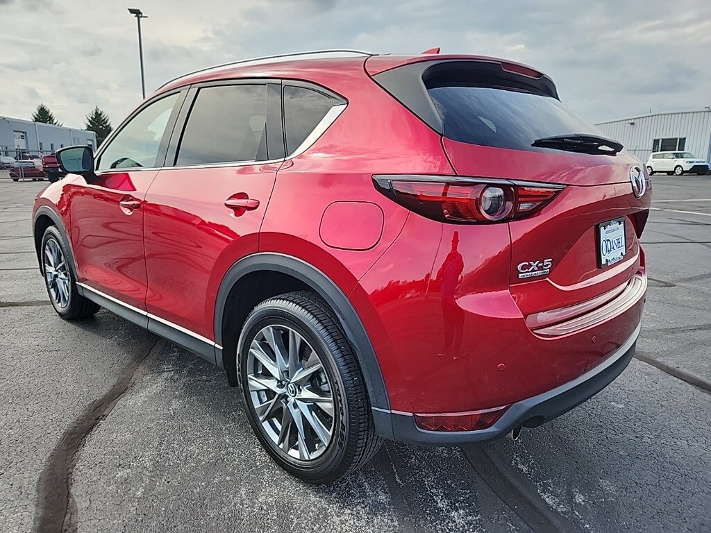 2021 Mazda CX-5 Signature photo 2