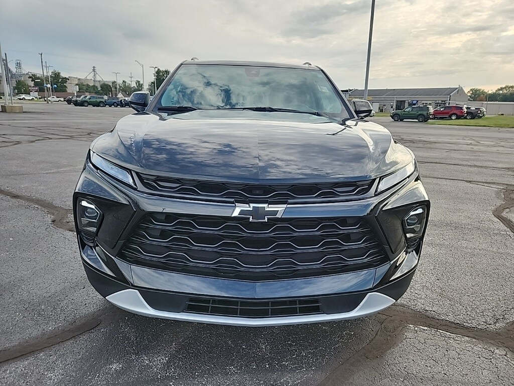 2023 Chevrolet Blazer 2LT photo 3