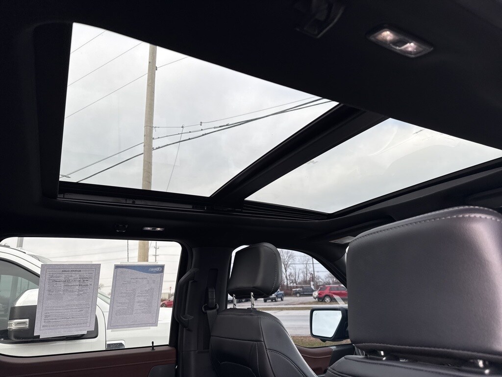 2023 Ford F-150 Lariat photo 3