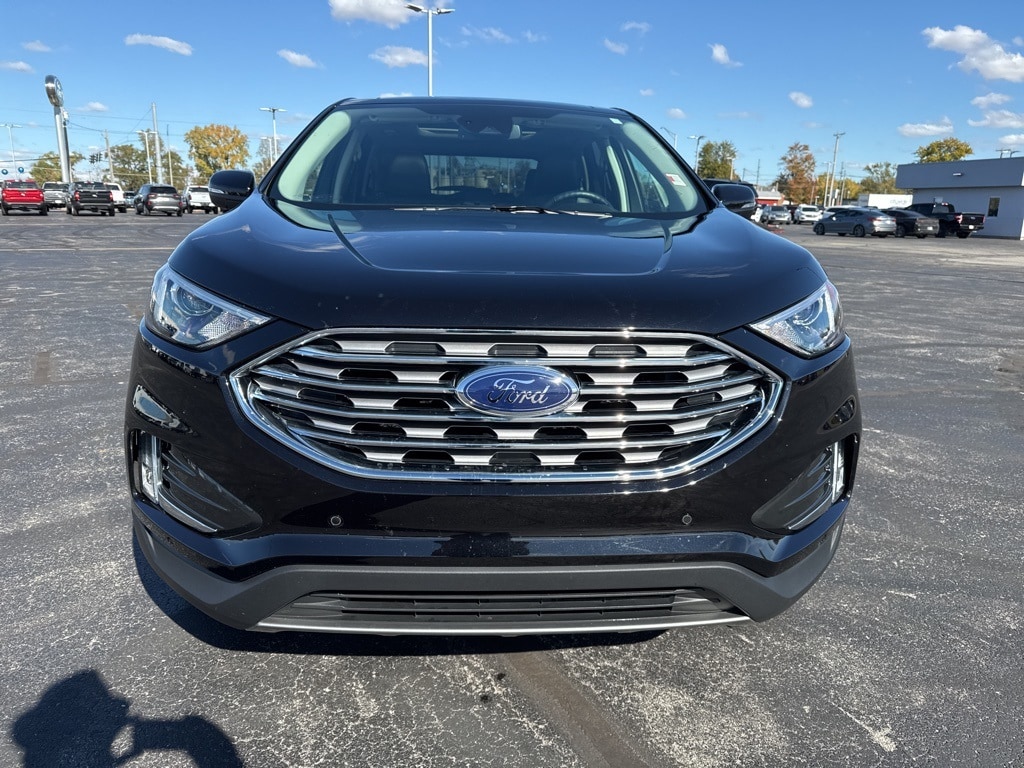 Used 2022 Ford Edge Titanium SUV
