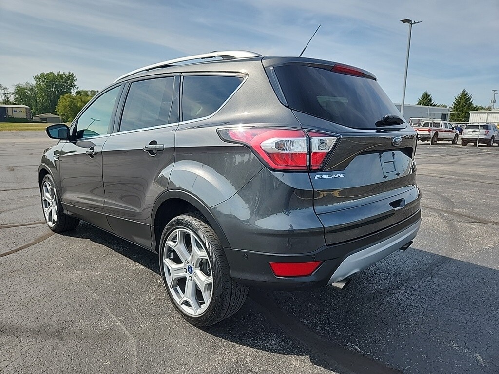 2017 Ford Escape Titanium photo 2
