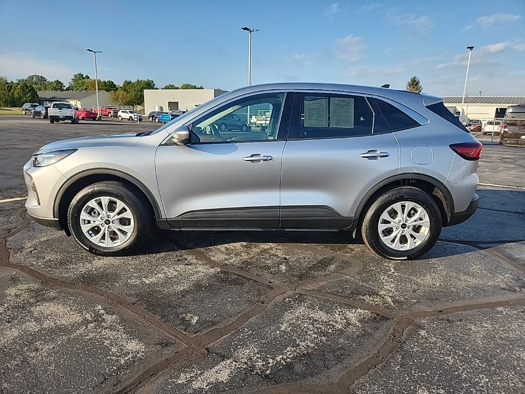 2023 Ford Escape Active photo 3