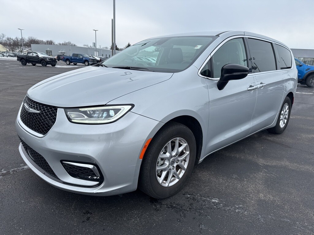 Used 2024 Chrysler Pacifica Touring L Van Passenger Van