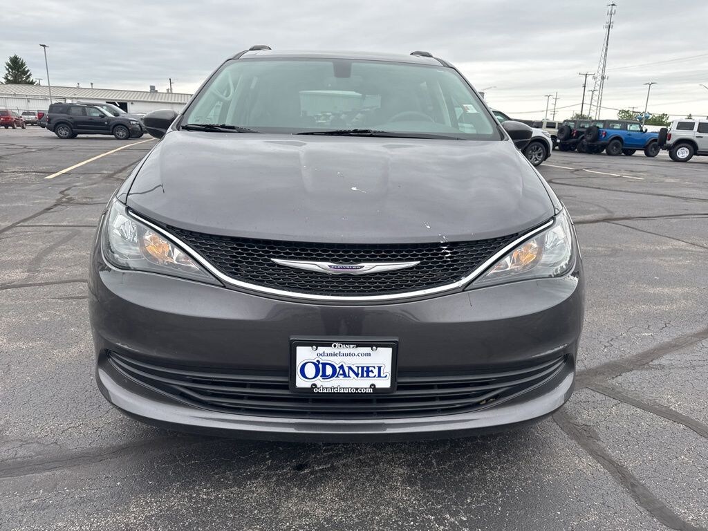 Used 2020 Chrysler Voyager LXI Van Passenger Van