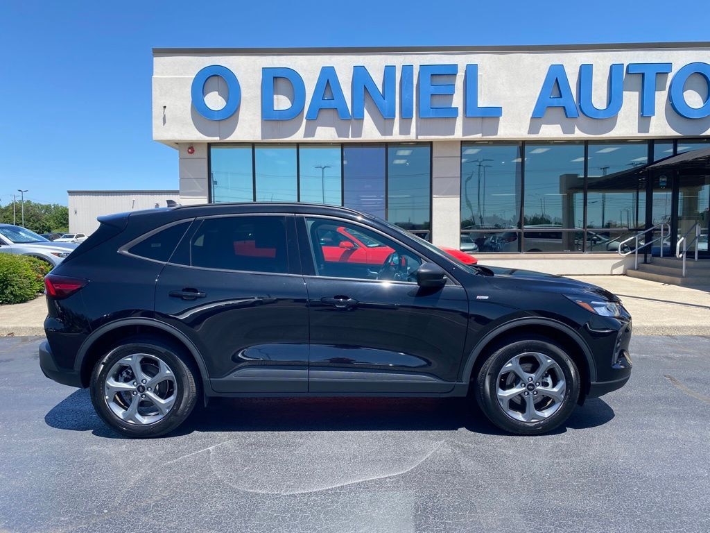 Used 2025 Ford Escape ST-Line SUV