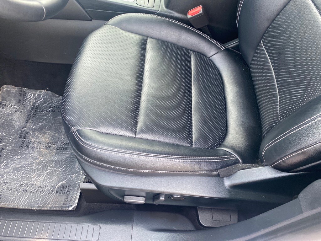 2022 Ford Escape SEL photo 4