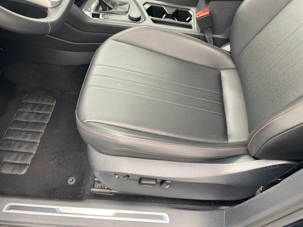 2024 Volkswagen Tiguan Wolfsburg Edition photo 4