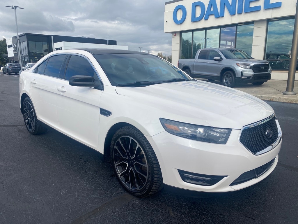 2017 Ford Taurus SHO