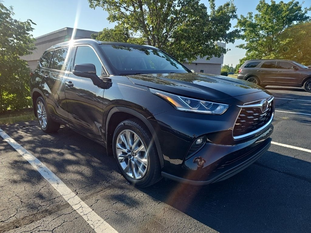 Used 2020 Toyota Highlander Limited SUV