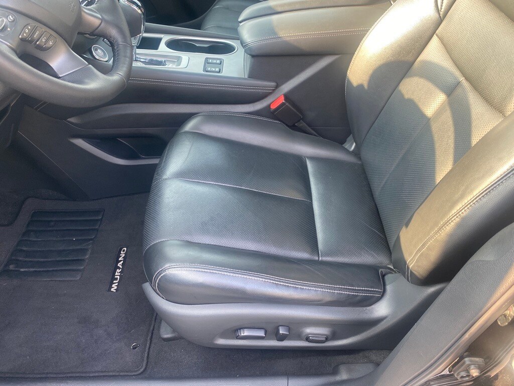 2019 Nissan Murano SL photo 2