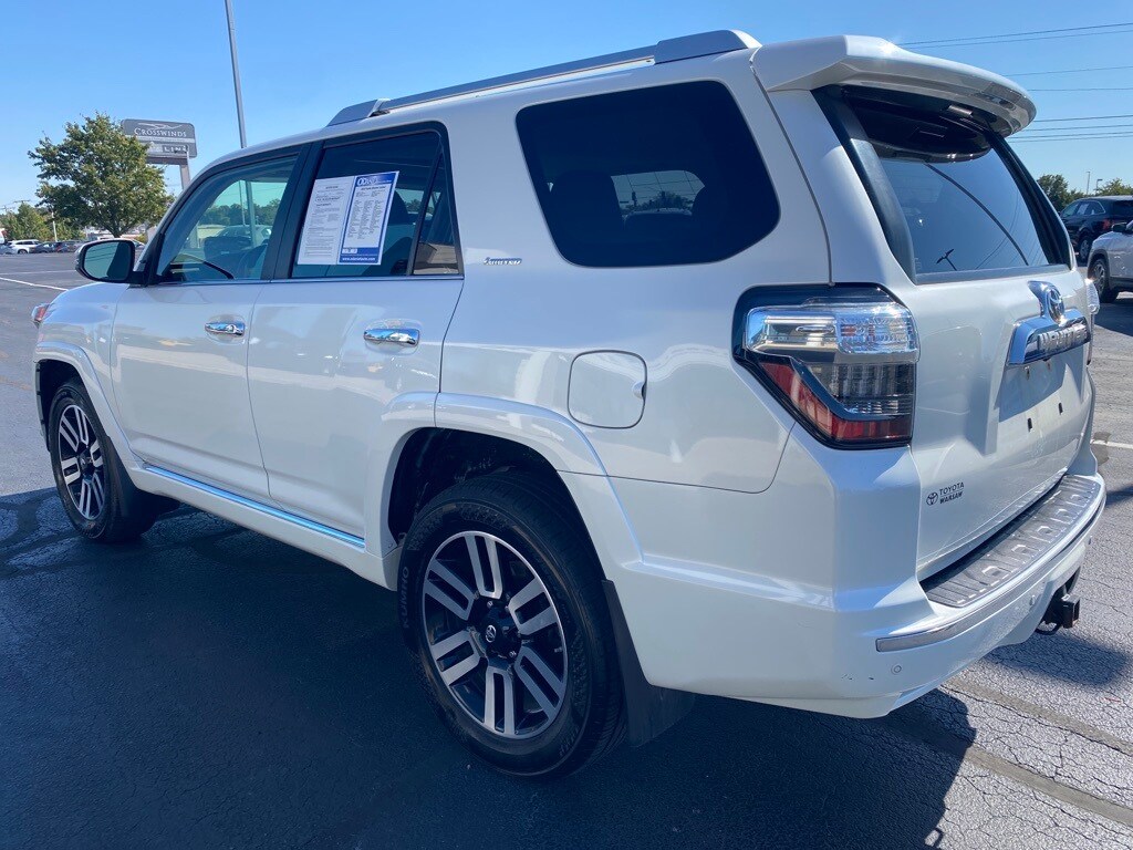 2018 Toyota 4Runner Limited photo 2