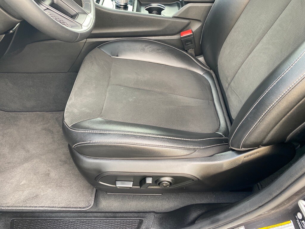 2024 Jeep Grand Cherokee Altitude photo 3