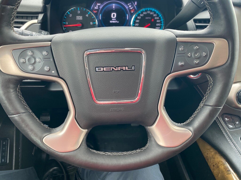 2017 Gmc Yukon Denali photo 4