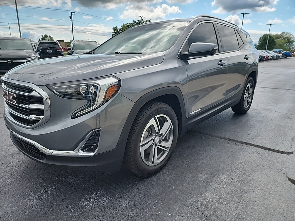 2020 Gmc Terrain SLT photo 2