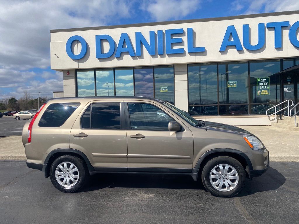 Used 2005 Honda CR-V SE with VIN JHLRD789X5C002631 for sale in Fort Wayne, IN